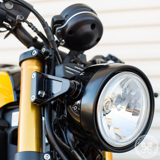 XSR900 Headlight Side Brackets and Gauge Cover