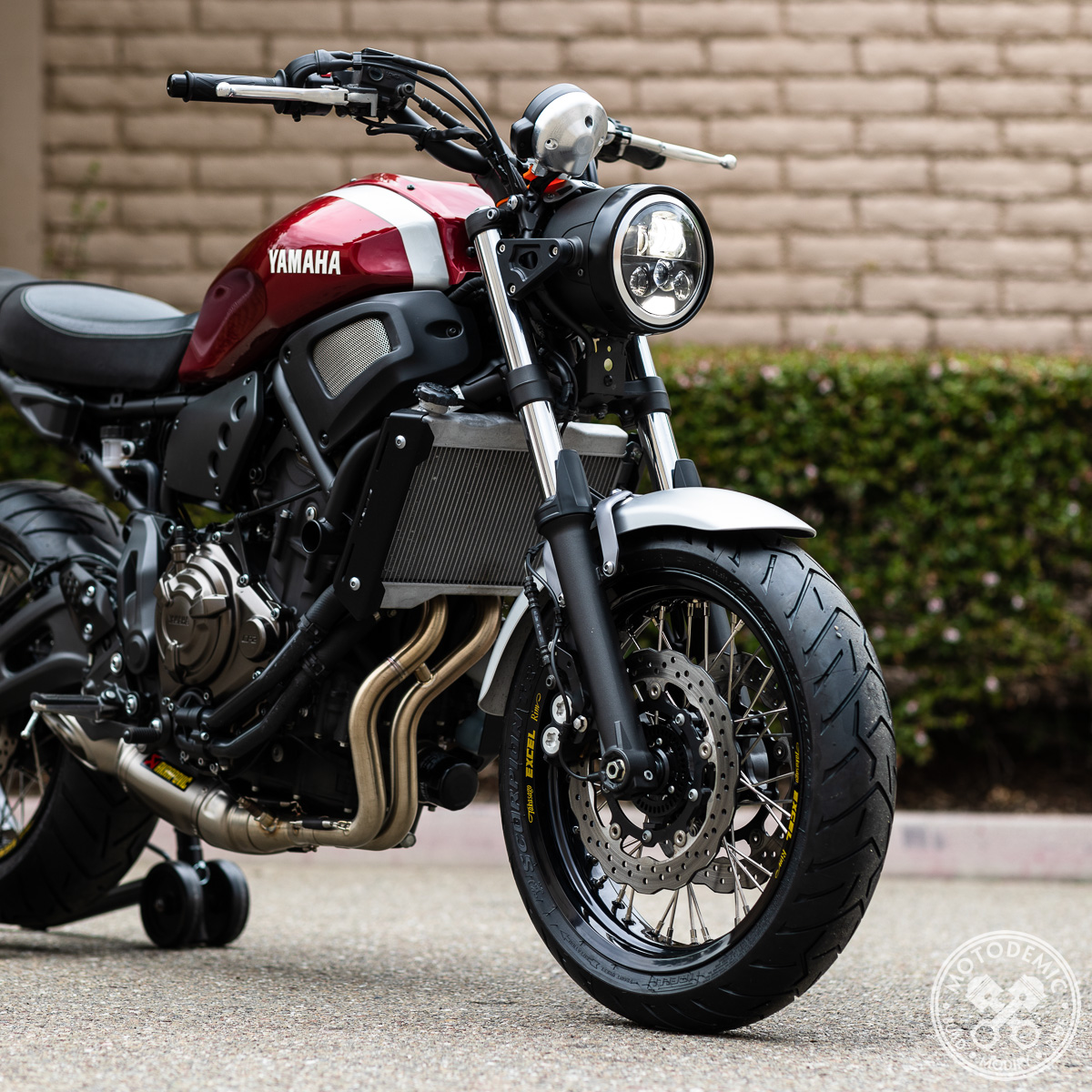 XSR700 Spoked Wheel Conversion MOTODEMIC